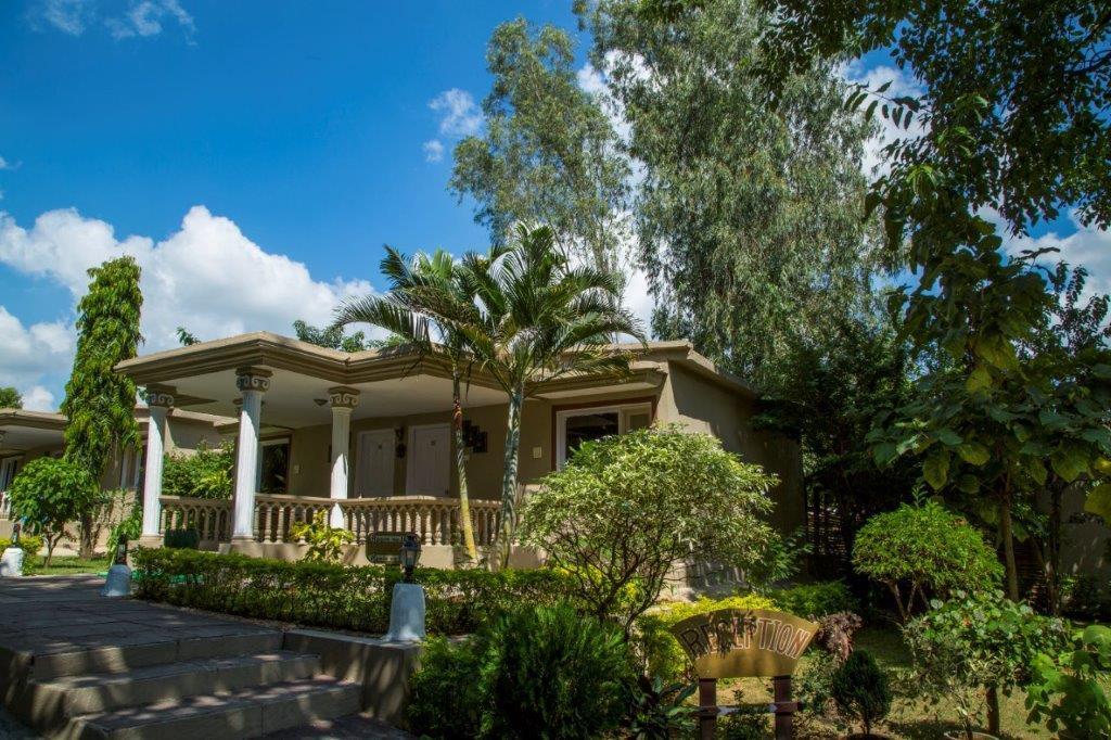 Tiger'S Den Resort Bandhavgarh National Park المظهر الخارجي الصورة