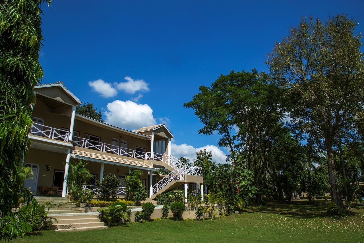 Tiger'S Den Resort Bandhavgarh National Park المظهر الخارجي الصورة